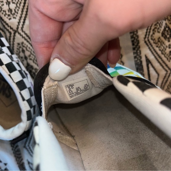 Rainbow checkered vans size 5 - Picture 3 of 5